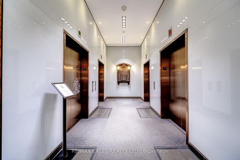 Photo 4 at 1705 - 426 University Avenue, Chinatown, Toronto