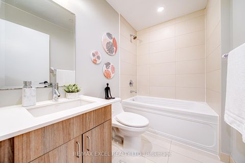 Photo 11 at 1705 - 426 University Avenue, Chinatown, Toronto