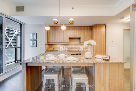 Photo 23 at 1705 - 426 University Avenue, Chinatown, Toronto