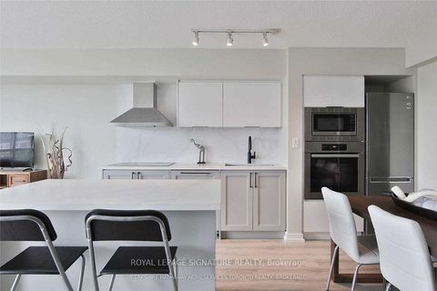 Photo 16 at 357 - 151 Dan Leckie Way, Waterfront Communities C1, Toronto