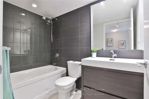 Photo 19 at 357 - 151 Dan Leckie Way, Waterfront Communities C1, Toronto