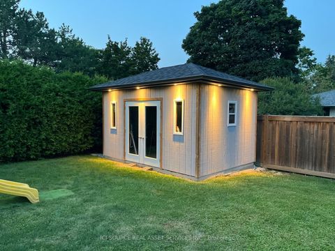 Photo 2 at 33 Hazelbury Drive, Nobleton, King