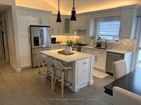 Photo 4 at 33 Hazelbury Drive, Nobleton, King