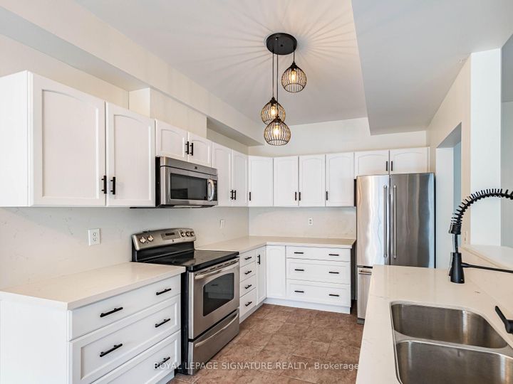 Photo 14 at 75 Olivia Place, Meadowlands, Hamilton