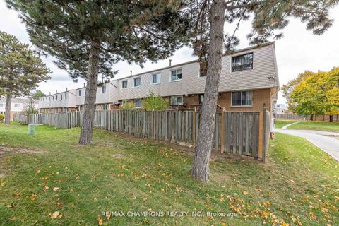 Photo 1 at 17 - 3525 Brandon Gate Drive, Malton, Mississauga