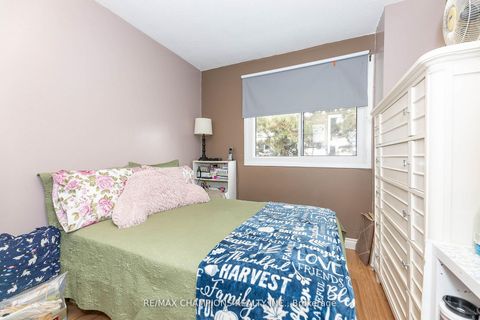 Photo 12 at 17 - 3525 Brandon Gate Drive, Malton, Mississauga