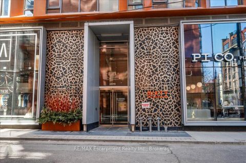 Photo 1 at 802 - 60 Colborne Street, Yonge Corridor, Toronto