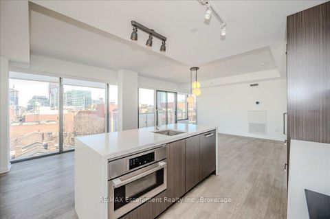 Photo 11 at 802 - 60 Colborne Street, Yonge Corridor, Toronto