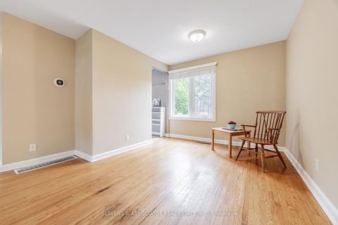 Photo 8 at 4 Burdock Lane, Don Mills, Toronto