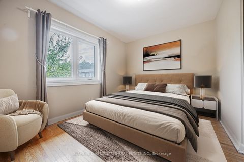 Photo 18 at 4 Burdock Lane, Don Mills, Toronto