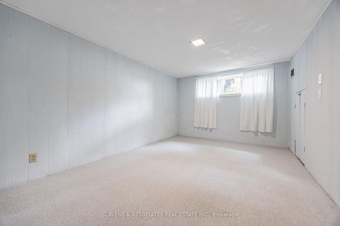 Photo 24 at 4 Burdock Lane, Don Mills, Toronto