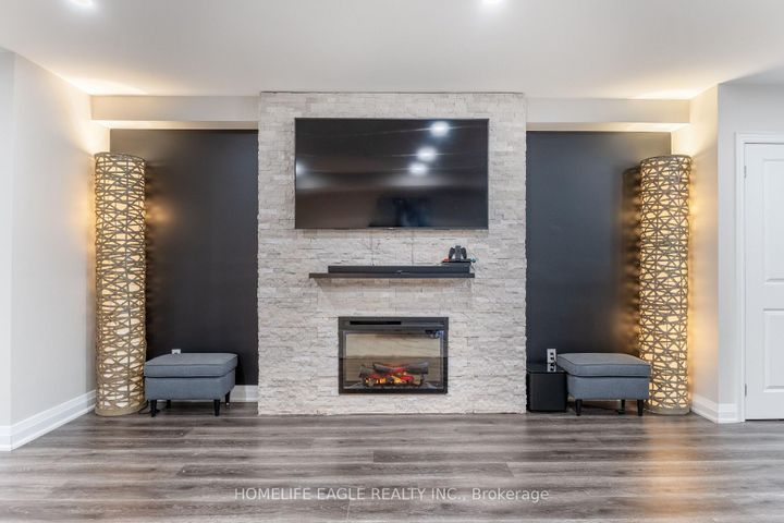 Photo 22 at 97B Craiglee Drive, Cliffside, Toronto