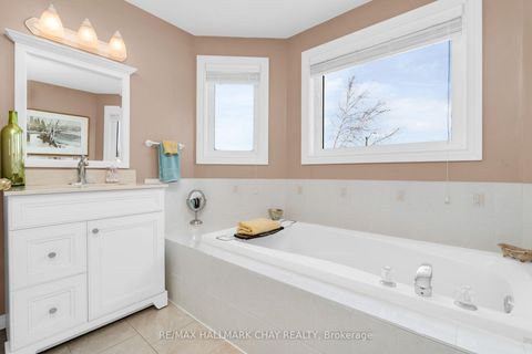 Photo 19 at 29 Benson Drive, Sandy Hollow, Barrie