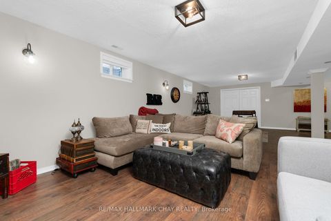 Photo 27 at 29 Benson Drive, Sandy Hollow, Barrie