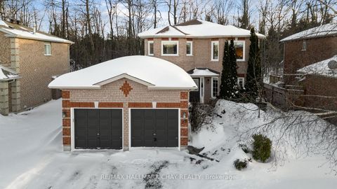 Photo 38 at 29 Benson Drive, Sandy Hollow, Barrie
