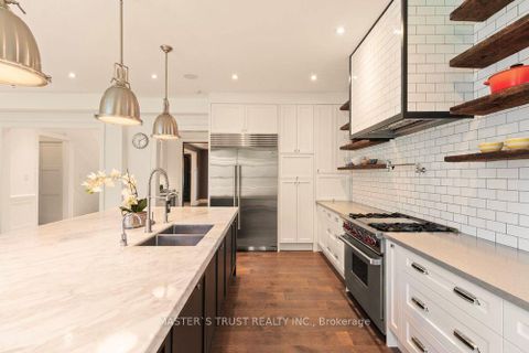 Photo 10 at 28 Forest Ridge Drive, Forest Hill North, Toronto