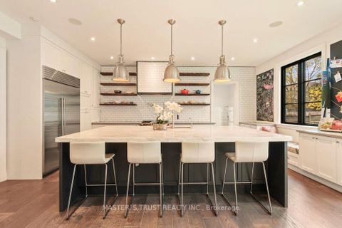 Photo 11 at 28 Forest Ridge Drive, Forest Hill North, Toronto