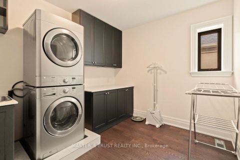 Photo 34 at 28 Forest Ridge Drive, Forest Hill North, Toronto