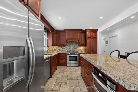 Photo 11 at 10 Idleswift Drive, Uplands, Vaughan