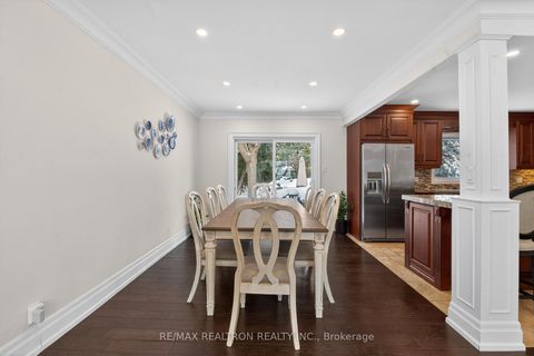 Photo 16 at 10 Idleswift Drive, Uplands, Vaughan