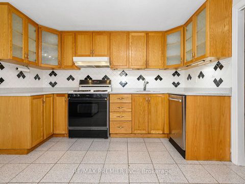 Photo 25 at 61 Rockbank Crescent, Pelmo Park W5, Toronto