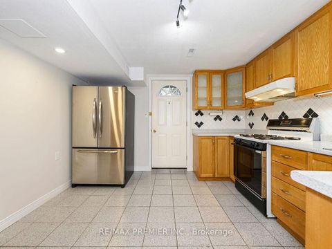 Photo 27 at 61 Rockbank Crescent, Pelmo Park W5, Toronto