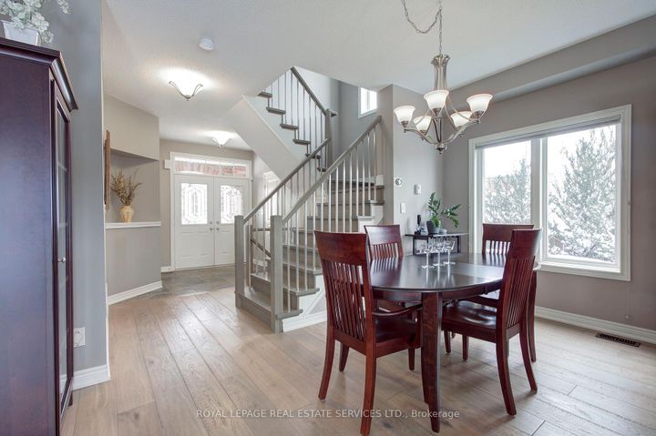 Photo 6 at 2275 Littondale Lane, BC Bronte Creek, Oakville