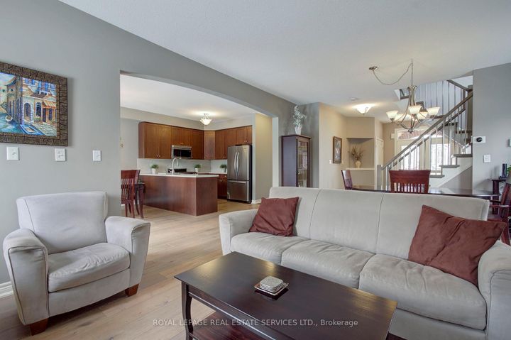 Photo 10 at 2275 Littondale Lane, BC Bronte Creek, Oakville