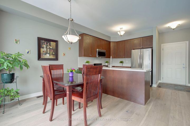 Photo 13 at 2275 Littondale Lane, BC Bronte Creek, Oakville