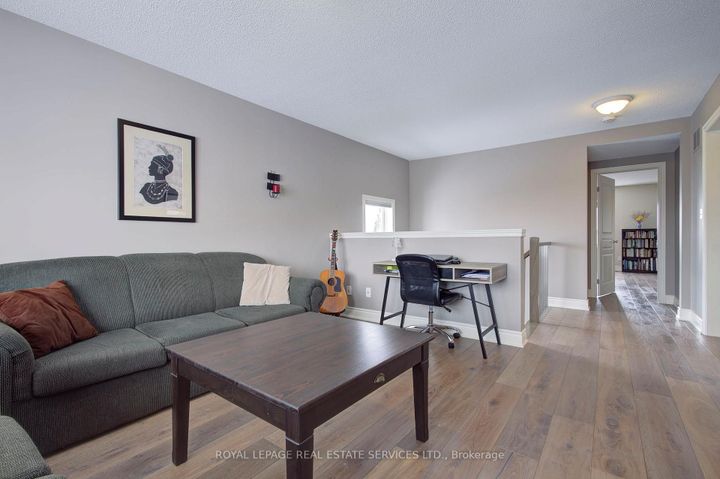 Photo 19 at 2275 Littondale Lane, BC Bronte Creek, Oakville