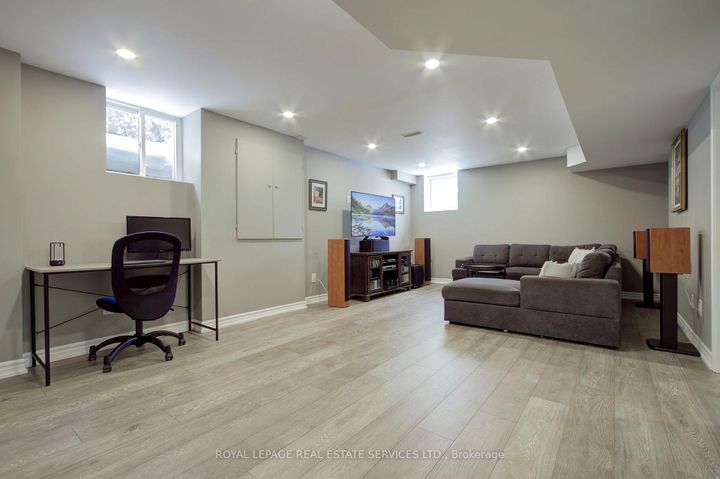 Photo 29 at 2275 Littondale Lane, BC Bronte Creek, Oakville