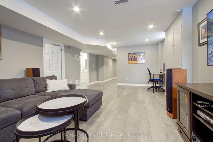 Photo 31 at 2275 Littondale Lane, BC Bronte Creek, Oakville