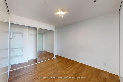 Photo 15 at 803 - 15 Beverley Street, Chinatown, Toronto