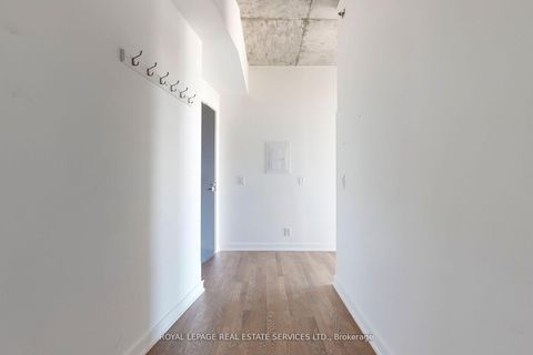 Photo 21 at 803 - 15 Beverley Street, Chinatown, Toronto