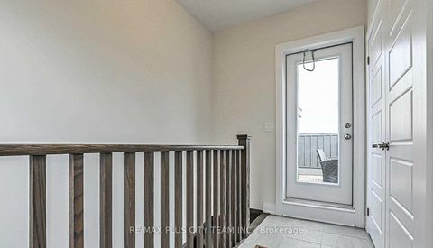 Photo 11 at 66 - 721 Lawrence Avenue W, Glen Park, Toronto