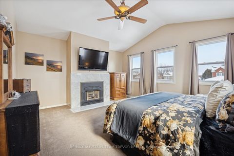 Photo 21 at 22 Chartwell Crescent, Keswick North, Georgina