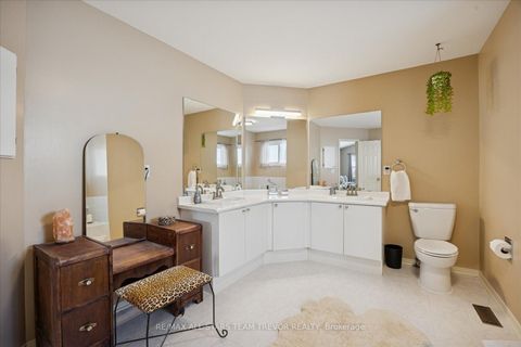 Photo 24 at 22 Chartwell Crescent, Keswick North, Georgina