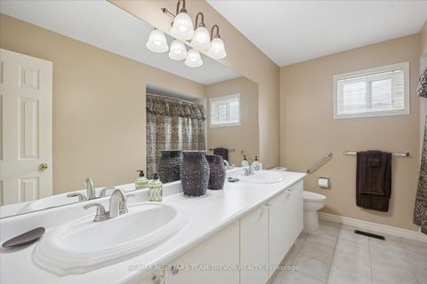 Photo 33 at 22 Chartwell Crescent, Keswick North, Georgina