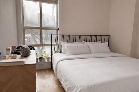 Photo 11 at 211 - 88 Charles Street, Yonge Corridor, Toronto