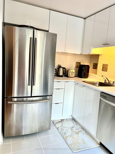 Photo 16 at 211 - 88 Charles Street, Yonge Corridor, Toronto