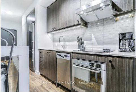 Photo 4 at 406 - 9 Tecumseth Street, Niagara, Toronto