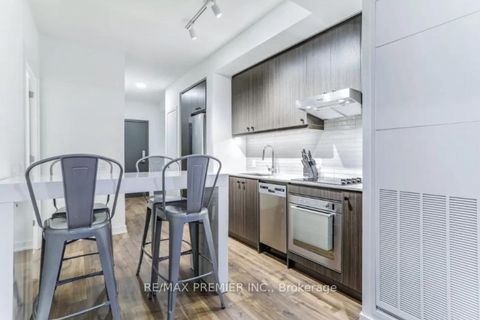 Photo 7 at 406 - 9 Tecumseth Street, Niagara, Toronto