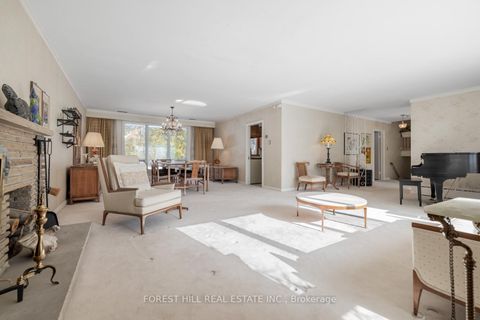 Photo 6 at 5 Bachelor Place, Windfields, Toronto