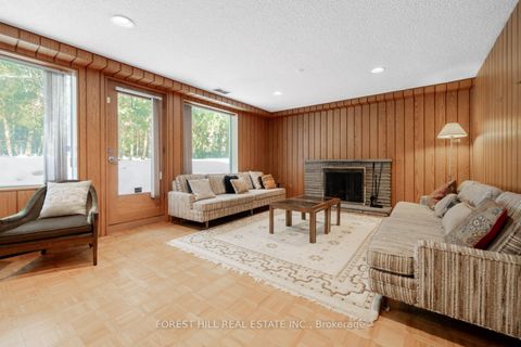 Photo 17 at 5 Bachelor Place, Windfields, Toronto