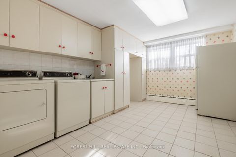 Photo 21 at 5 Bachelor Place, Windfields, Toronto