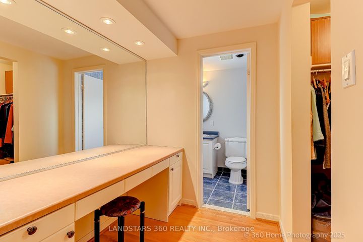 Photo 13 at 31 Whitehorn Crescent, Don Valley Village, Toronto