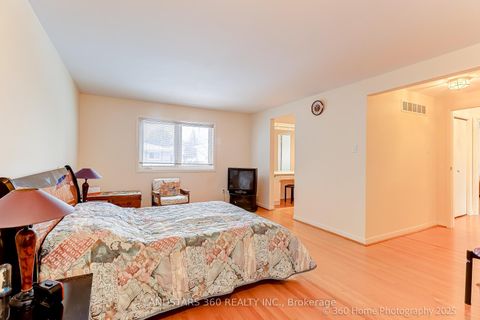Photo 12 at 31 Whitehorn Crescent, Don Valley Village, Toronto