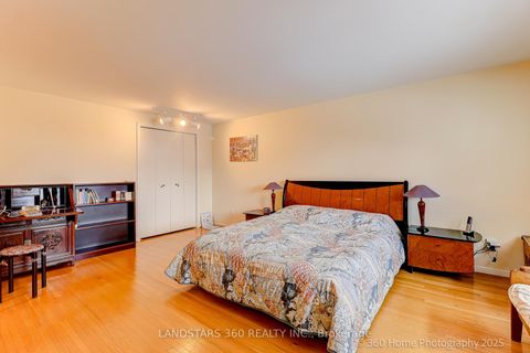 Photo 15 at 31 Whitehorn Crescent, Don Valley Village, Toronto