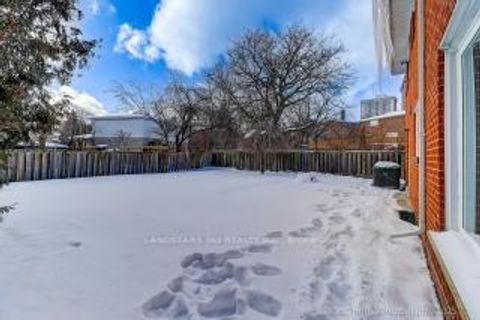 Photo 22 at 31 Whitehorn Crescent, Don Valley Village, Toronto