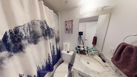 Photo 10 at 726 - 36 LISGAR Street, Little Portugal, Toronto